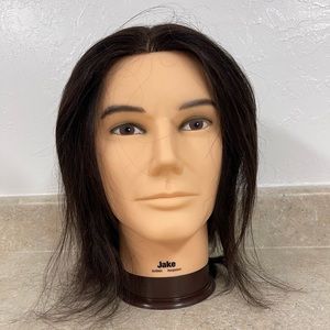 brand new cosmetology mannequin.